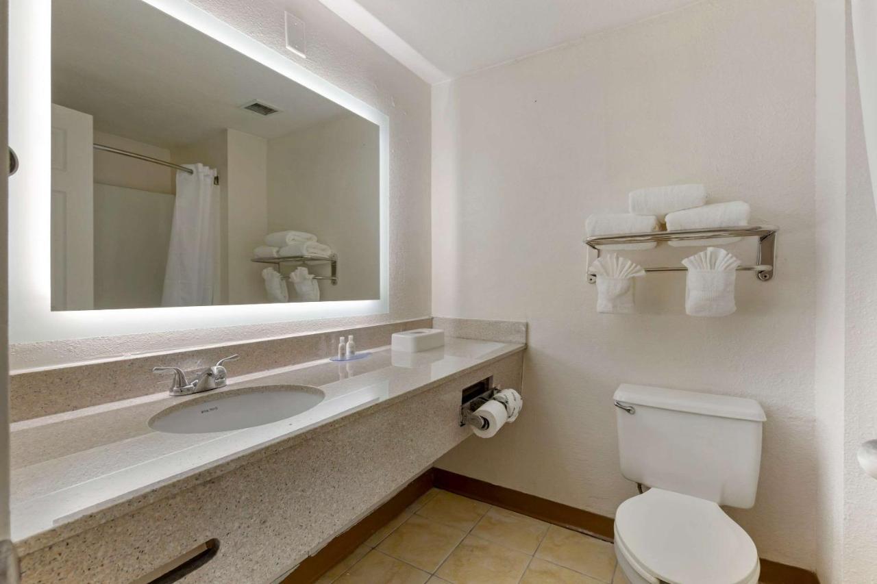 Suburban Extended Stay Hotel Raleigh Exteriör bild